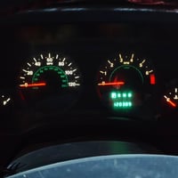 جيب كومباس موديل 2008 للبيع او مراوس بسيارة 7 راكب ونتفق ع الفرق الشتر...