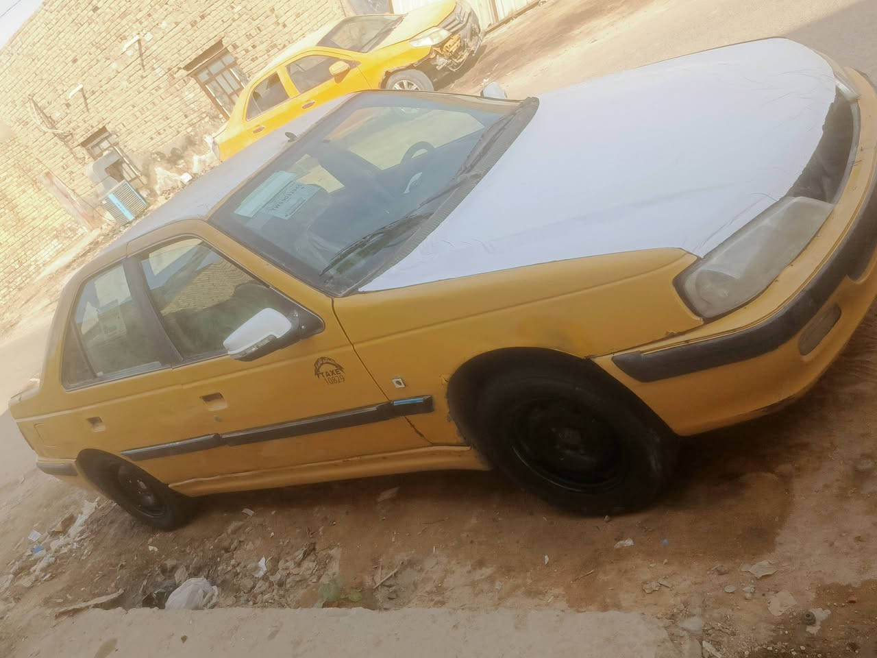 سلام عليكم بيجو باص البيع سياره كير محرك جديد تبريد شغال مديل 15سعر 25 وبيه مجال الشراي العنوان الدوانيه رقم المبايل  ***********
