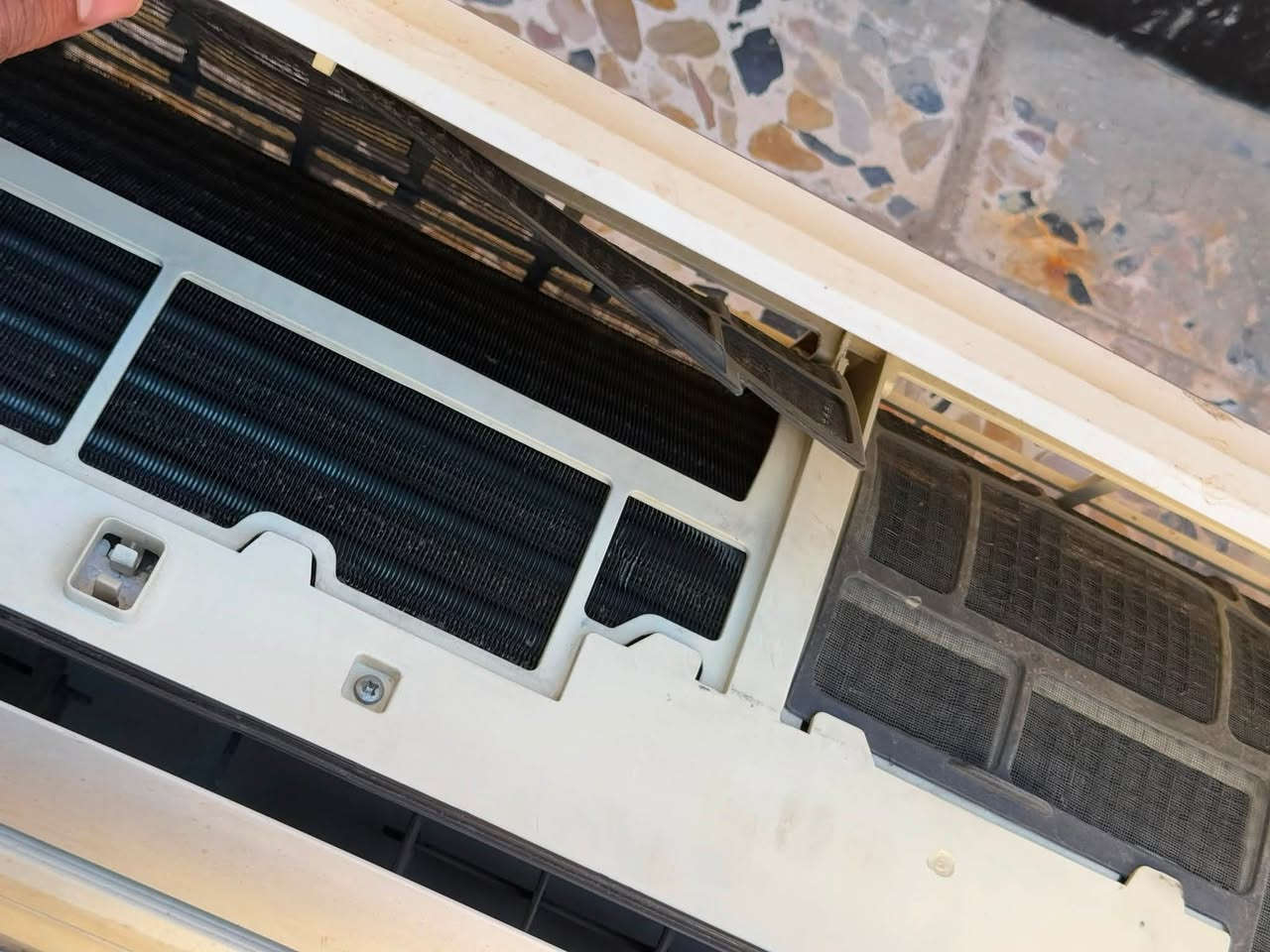 سبلت ماركه Haier باب اول طن ونص مستخدم موسم واحد
السعر 150 الف قفل 
***********
