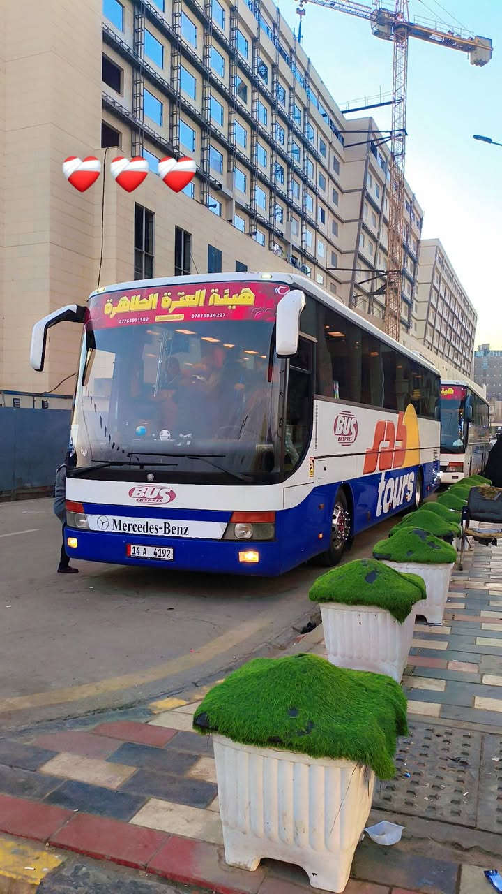 سلام عليكم كنتوريه للبيع سياره جاهزه تخم تاير حداديه جديده كلچ جديد تبريد ابو زعانف جديد رقم انكليزي 2001 الاستفسار اكثر ***********        ***********

نص مكتوب في الصور:
- @user49376054626561 REDMI NOTE 8 PRO AI QUAD CAMERA
