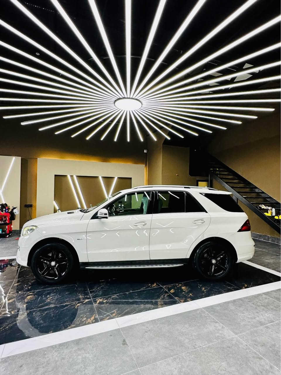 Mercedes Benz ML 350 2013
~~~~~~~~~~157$~~~~~~~~~~

للبيع فقط 

السيارة وارد خليجية صفر وكاله اربيل شركة باجكر سويجين بلادية  
💯

صبغ : بيها صفحة السكن اثر الطخة بدون شاصي وبدون ارباك كله سليمة 💯 

موديل : 2013
محرك : 6 سلندر المرغوب 
لون : ابيض حليبي 
ماشية : ٢٢٥ الف
رقم : الدهوك جديدة
مكان السيارة : اربيل شارع 60 📍
سعر السيارة : 15700$💰 ورقه 

رقم تليفون و واتساب : 

***********
***********

⚜️⚜️⚜️⚜️⚜️⚜️⚜️⚜️⚜️⚜️

مواصفات فول للأخير المعروفة 💯

محرك و كير شرط شادله محرك جديدة بل كارتون 💯

صدر و تخم تاير و حدادية و تبريد كله شرط بدون اي نقص الحمدلله 💯 أربيل, العراق
