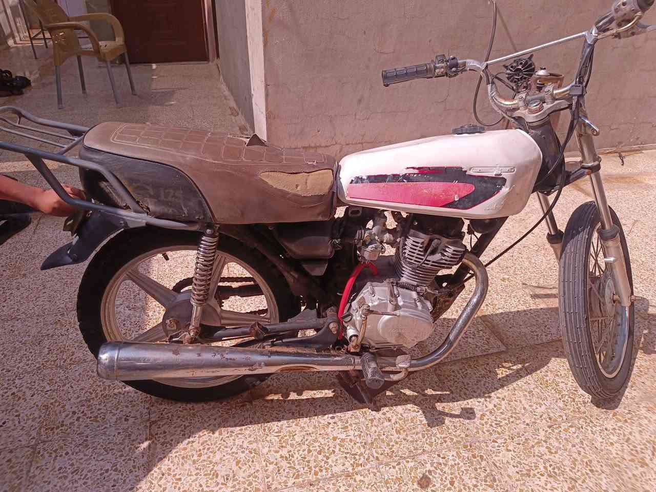 للبيع بارت إيراني 🏍️🔥
حالة جيدة، شكله مرتب وقابل للتعديل حسب الرغبة.

مناسب للي يريد مشروع أو بارت استخدام شخصي.

📌 السعر: 200 ألف دينار عراقي

📍 البيع نقدًا، والجاد يتواصل على الرقم ***********متوفر واتساب .

السعر قابل للتفاوض للجادين فقط.
عنواني حمام العليل
