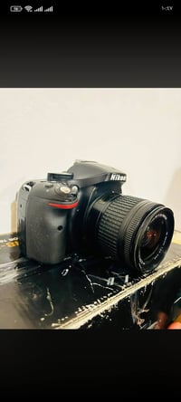 نيكون D5200 • عدسة 18-55 • ضربه بسيطة