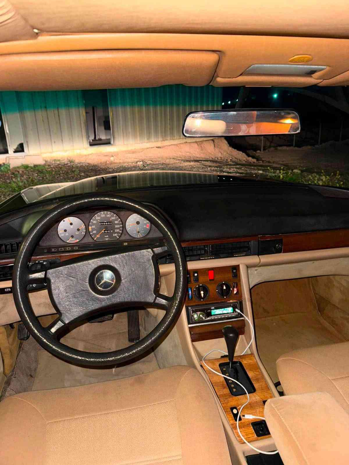 Mercedes Benz 280S 1983
موديل 1983 الماني دخول جديد
بنزين محرك كير بيلاد برغي مامفتوح داخل وخارج سيارة بيلاد على وضع الشركه
رقم اربيل
مكان *********** الرمادي, الأنبار
