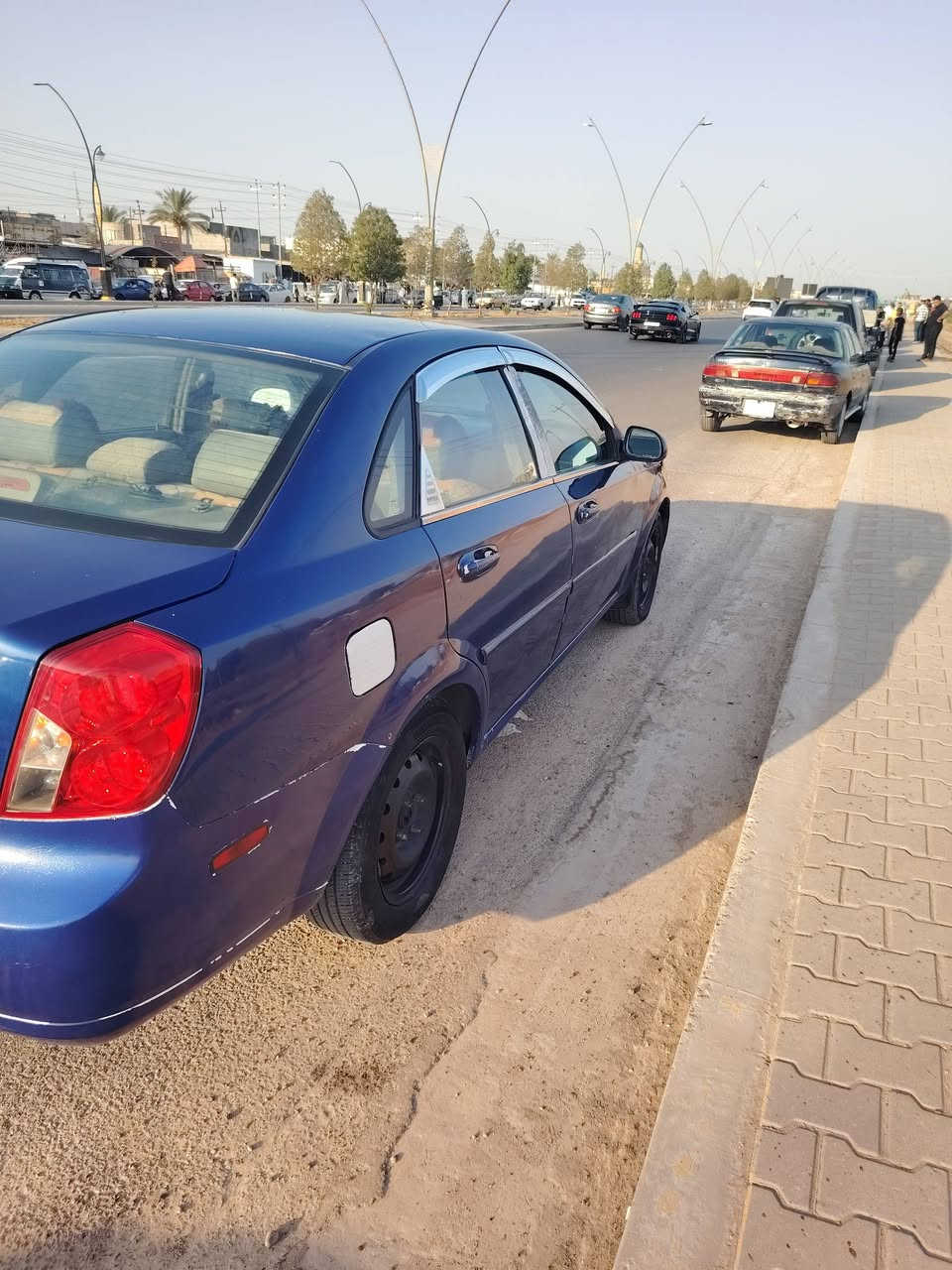 السلام عليكم فورنزا 2007 ب 60 وبيها مجال للاتصال ***********
بي واتساب 
محرك 2000
تبريد منضومة جديدة كاملة
نقصها فقط صدر تعبان
لايت زنون شمسي
وشاشة وكاميرا خلفية
والسيارة ع ايدي مال جناي وخير من الله
رقم ديالى الانكليزي
