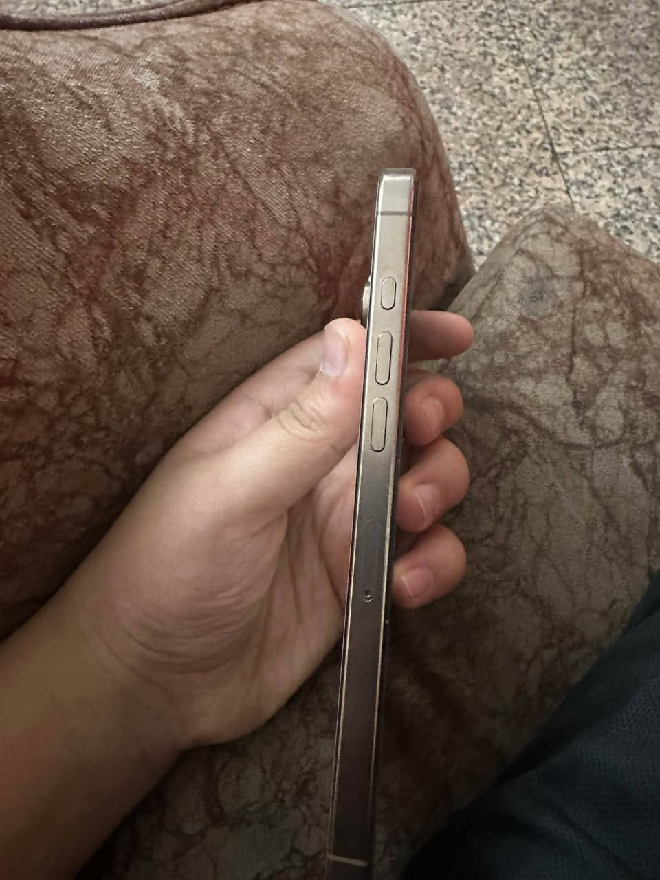 آيفون ١٦ برو ماكس • نضيف • بطارية ٩٢٪