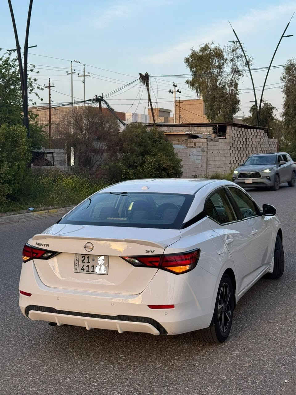 سنترا 2024 SV ماشيه 16 الف بدون صبغ بدون تبديل بدون ايرباك ودواخل فقط مكانين تعديل بارد سيارة بلادية وكل غراضها بلادية وصورة السونار بالصور   سعر 155$. ومجال بسيط مكان السيارة كركوك ***********
