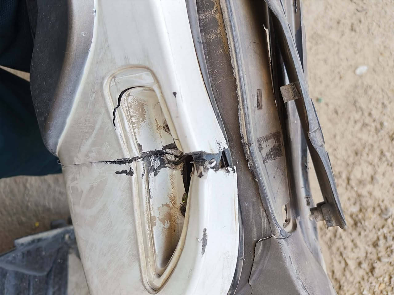 السلام عليكم من اعمالنا اليوم اصلاح درع ودعاميه ستاركس خلفية
عنوان المحل مجاور محطة ديار شمر
