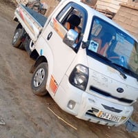 كيا للبيع موديل 15 الرقم واسط السنويه 31  رقم الهاتف 07882142661