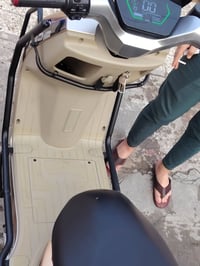 جديدة • ماشيه ٦٠٠كم • ٦ بطاريات