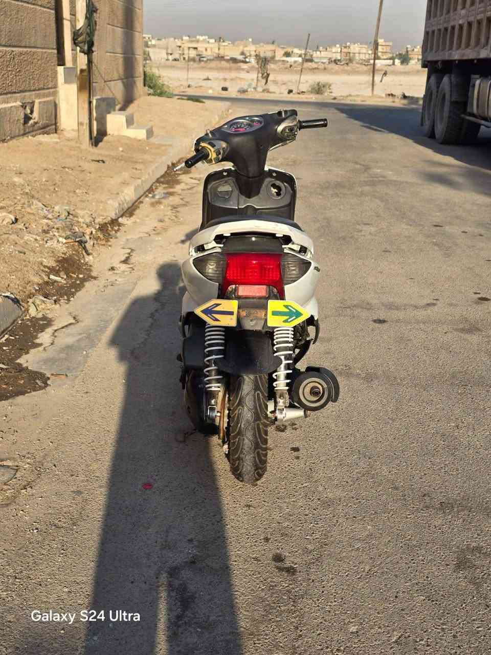 دراجه سكنس نثيه للبيع التواصل *********** المكان بغداد العبيدي
الدراجه نضيفه بلاديه من طول لطول كهربائيات كلها شغاله
