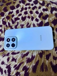 هونر x6c • نظيف • استعمال ٩ شهور