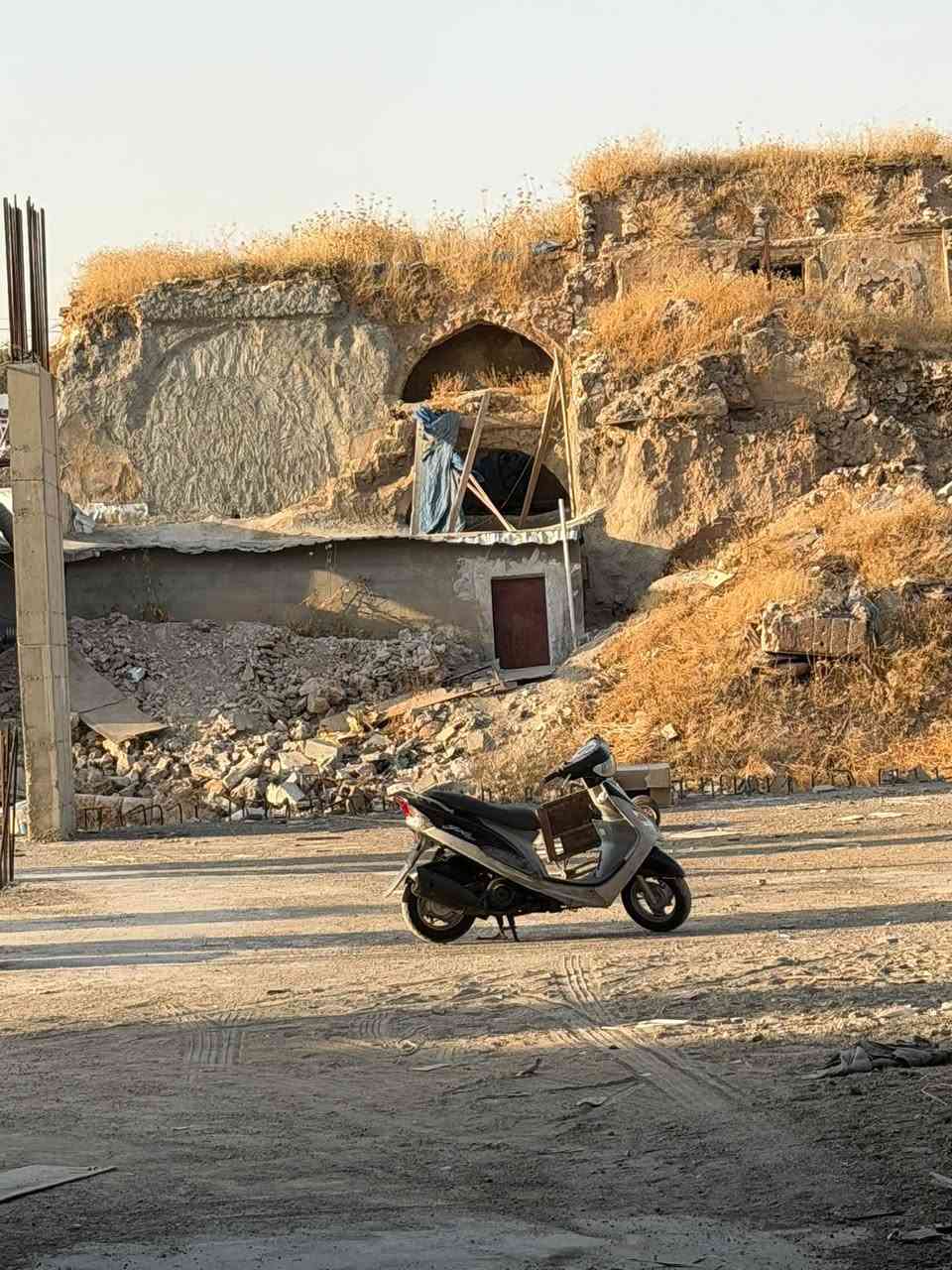 سلام عليكم ماكس منغولي رميه رميه رميه لا ضل طلع عيب بي بس بي نقوصات شويه سعرها ٧٠٠ وبيها مجال روح افحص كركوك كلها إذا واحد كلك مكينه مفتوح اخذه بلاش   *********** فقط واتساب
