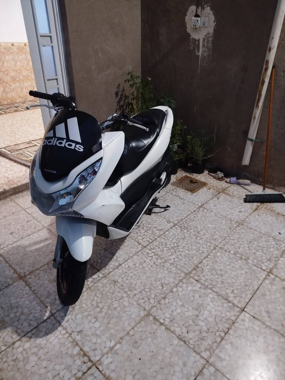 بي سي اكس • جيل اول • ١٥٠