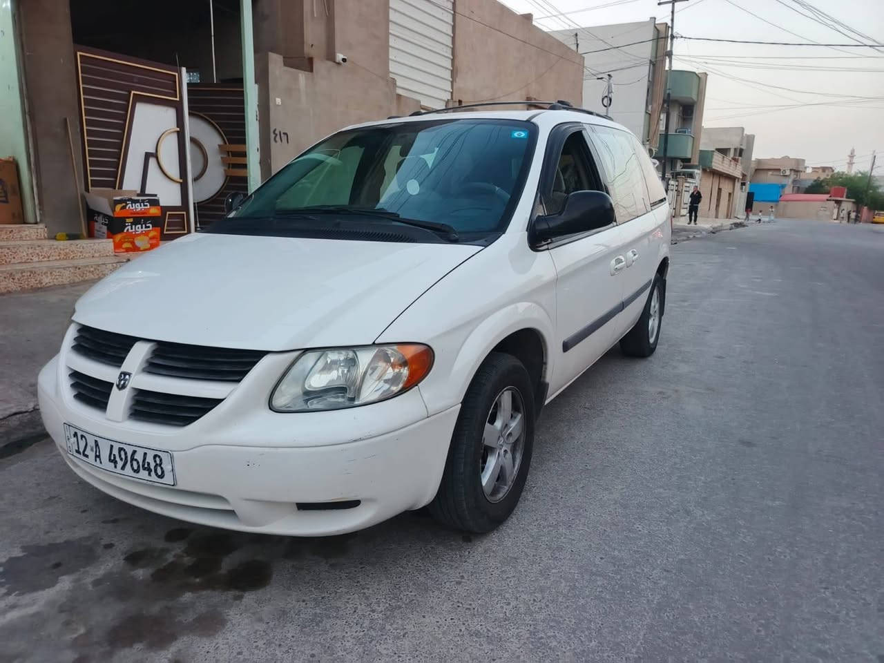 دوج 2007 كلين
سنويه هزه جديد رقم نينوئ

تبريد خير من الله ❄️

كير مكينه شرط

حجم مكينه 3300

مكان سياره موصل الايسر
***********
