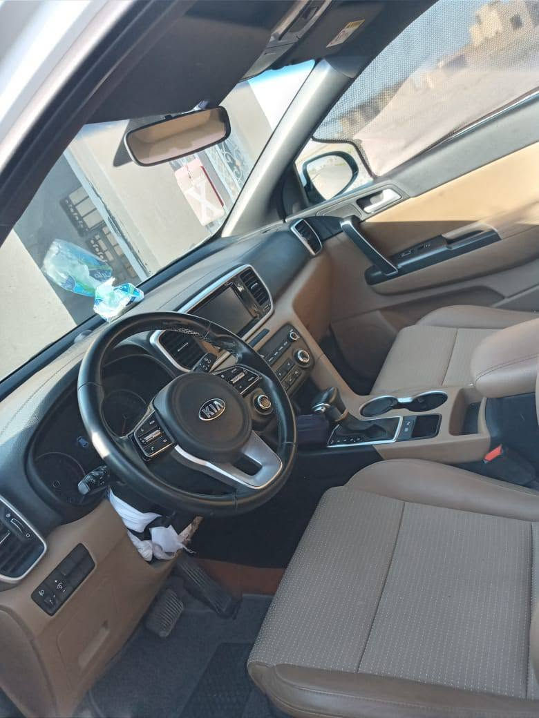 سبورتج خليجي محرك 2000مواصفات مري شفط اشاره بلمري تحكم تبريد قطعتين دواخل عسلي شاشه كامره سياره جاهزه محرك كير شرط بيع او مراوس ***********
السعر 170بيع اومراوس
