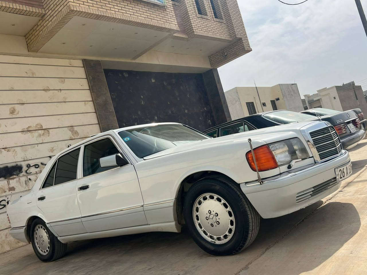 السلام عليكم
الحلال للبيع✅👇👇

مرسيدس جامبو رئاسي 🚗
سي 300
موديل 1991
كير محرك بلادي اصلي شرط لا تنقيص ولا تبخير ✅
 فول مواصفات ✅
ويل كب تأيرات جديد✅
كشنات جلد + كشنات كهربائيه ✅
فتحه سقف ✅
تدفئه وتبريد 🔥☃️
دبل هورن ✅
دبل اريل ✅
دبل بنكه✅
مواصفات معروفه مايحتاج اذكره✅
السياره جديد على وضع الشركه بيه صبغ عل فحص✅
السياره رقم صلاح الدين بسمي وشرط التحويل✅
مكاني تكريت  🌍
سعر 95 وبي مجال 💲
الاستفسار ارقام📲
***********
***********
