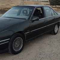 اوبل اوميغا • ١٩٩٢ • مكينة ٢٫٠