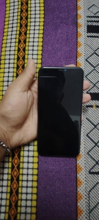 اخوان ايفون 11 pro max ذاكره 256 الجهاز مستبدل 3قطع بطاريه وشاشه وضهر ...