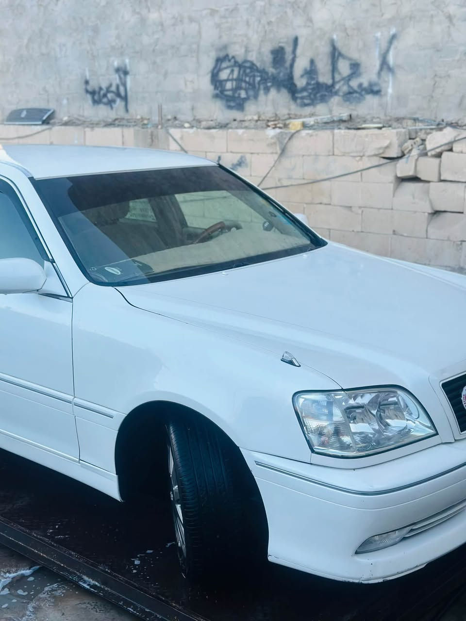 ملكه • محرك D4 • لون صدفي