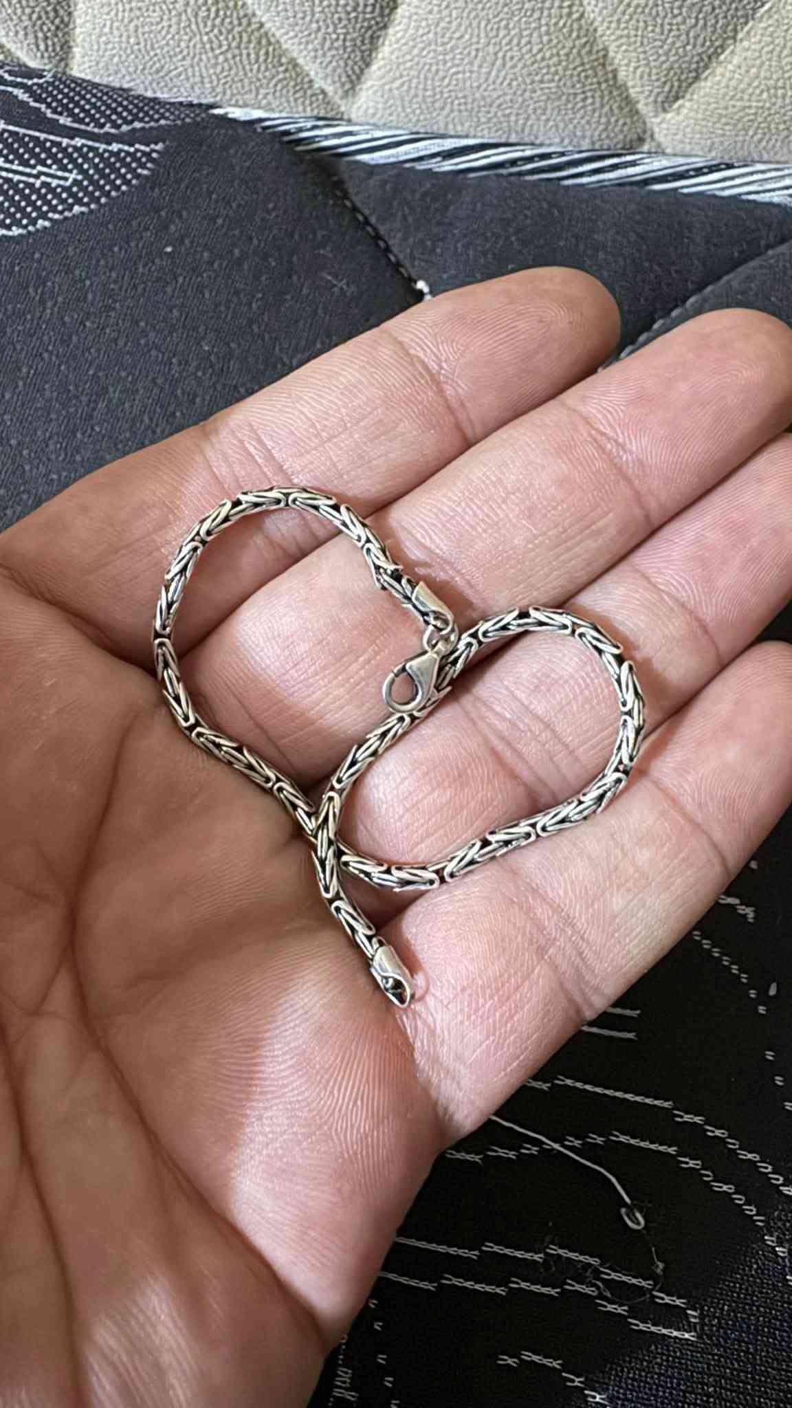 فيروز تفاحي صياغه عراقيه ختم 925 
95000
فيروز نيشابوري صياغه عراقيه ختم  925 
65000
سوار فرعوني ناعم صياغه عراقيه ختم 925 
65000
ديالى بعقوبه المفرق تقاطع الطرق والجسور 
***********
