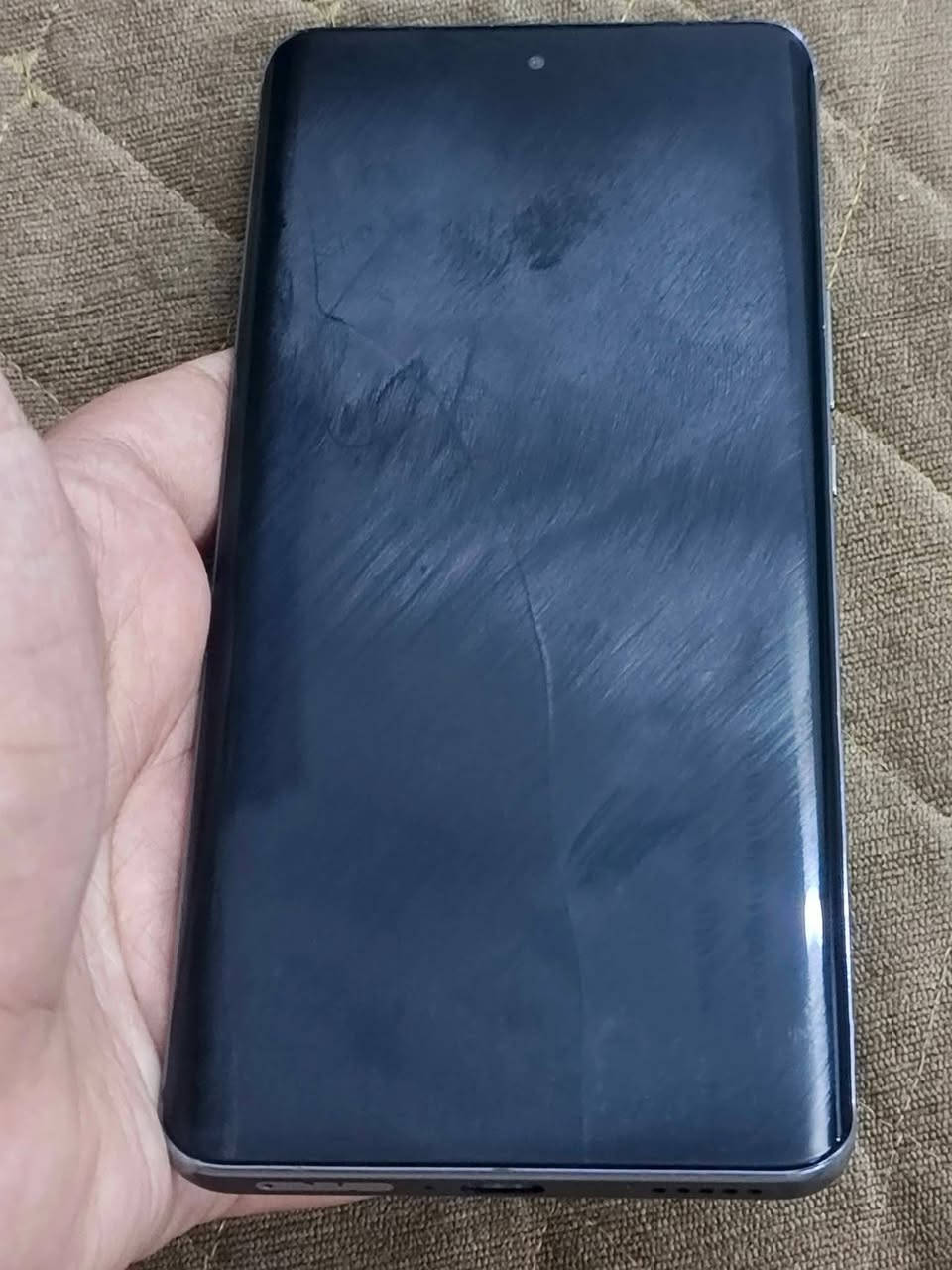 سلام عليكم هونر x9b أرجو قراءة منشور جهاز بي فطر بلشاشه طويل فطر موضح بل صوره وجهاز فلاش ما يشتغل وجهاز كاميرا اماميه طاب بيه وصخ وجهاز لباقي كله شغال سيمكارت أو نت أو شريحة كله شغال بدون ملحقات أعيد وكرر بدون ملحقات فقط جهاز مكاني بغداد مدينه صدر ورقم *********** وسعره  نار 🔥🔥🔥ب175 قفل وعندي توصيل لجميع محافظات العراق فقط بعربون مال توصيل
