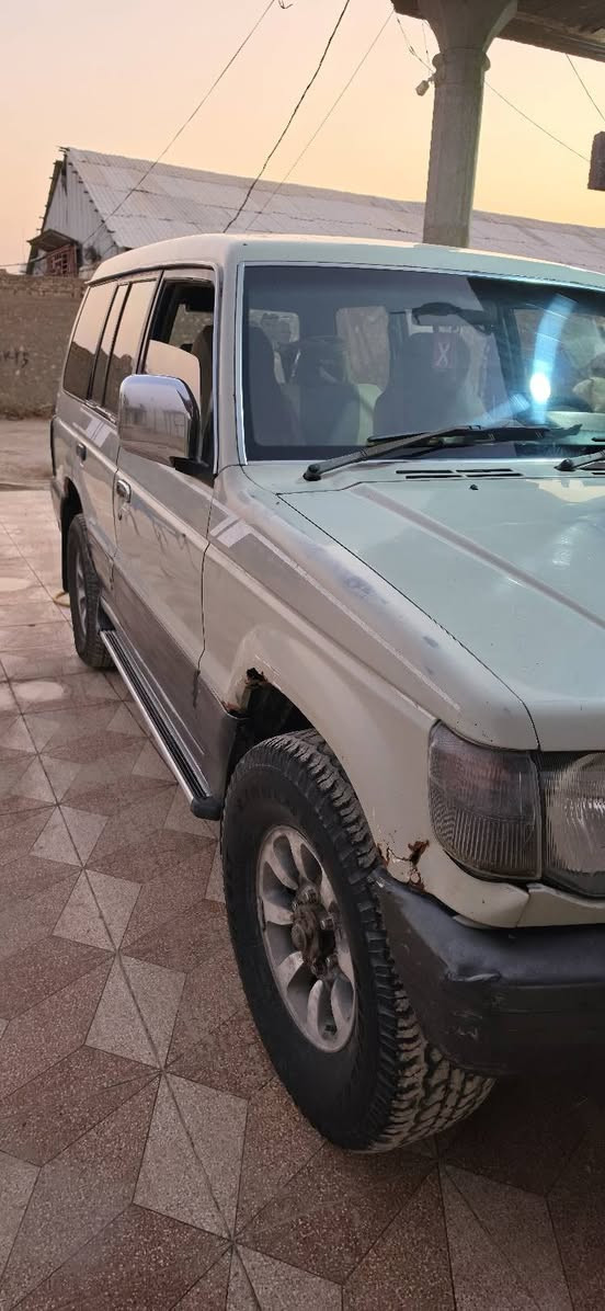السلام عليكم باجيرو 91 رقم بصره انكليزي  بسمي تحويل مباشر بيع او مراوس ب بيكم
باجيرو 91 رقم بصره بسمي مكفوله من الضربه والصبغ 
مكينه وكير نص عمر حداديه واسط زوج تاير خلفي جديد 
كهربائيات شغاله  بيع او مراوس ب بيكم السعر 35 وبيها مجال العنوان الديوانية قضاء الشامية 
رقم الهاتف ***********
***********
