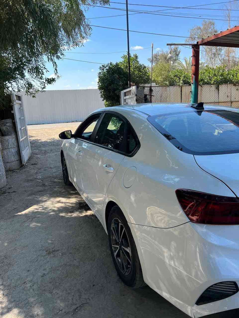 السلام عليكم 
فورتي 2024 Lx
نص فول
رادار خلفي
رادار جانبي
كامرة تحديد مسار
3 مودات قيادة
ماشية 31 الف
سيارة وارد امريكي
حره بدون رقم
سعر 120 وبيها مجال
مكانها بغداد 

***********
