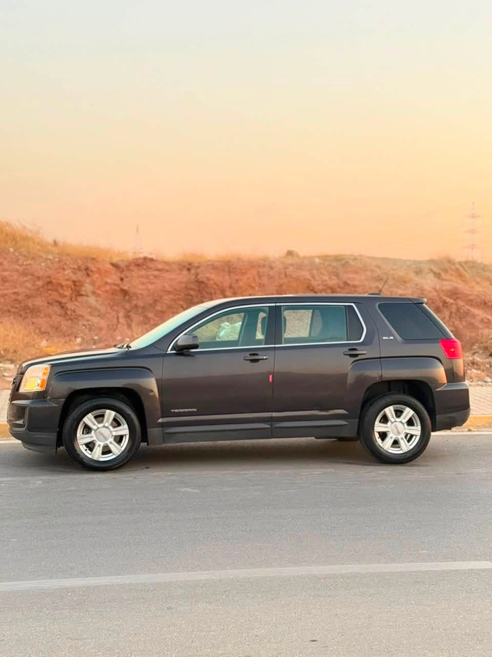 GMC terrain 2016 
سيارة بدون صبغ
بيها ٤ مكان تعديل 
 كير محرك كهربائي بشرط 
مكاني كركوك او سليمانية 
سعر 107$ مجال بسيط 
***********
