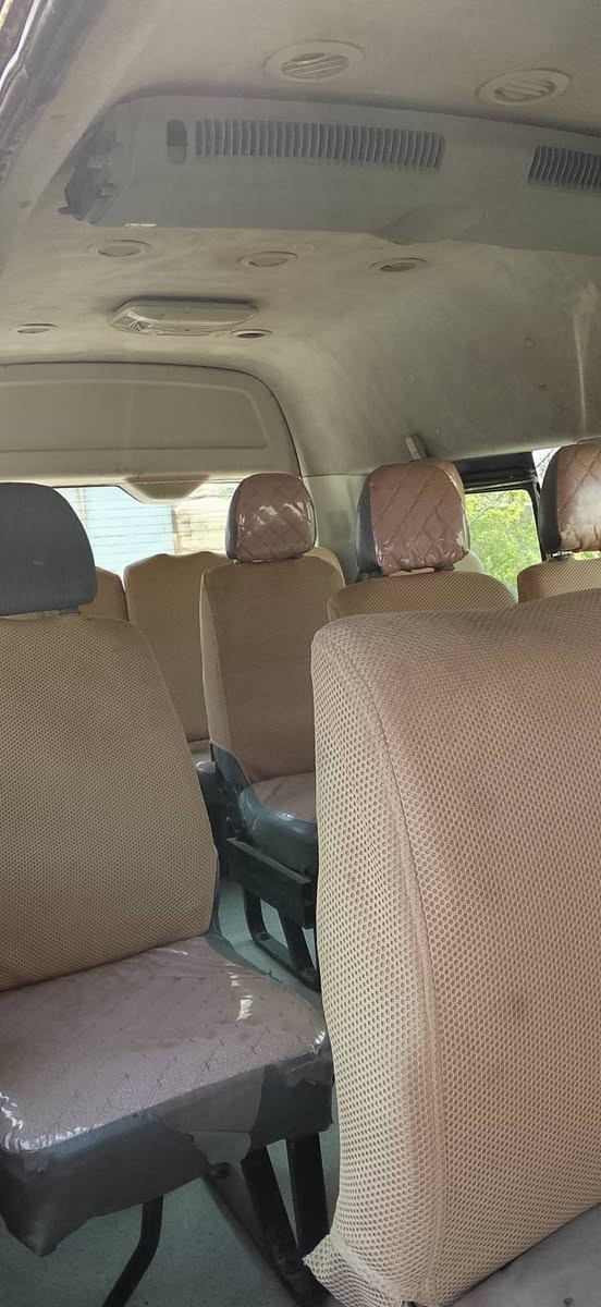 15جمبي بسمي مصفره هيه وضريبه وسنويه ورقم جديد محرك جمره بيها تنقيص قليل اكسن نيسان تبريد وتخم تايات وصدر جديد ومشط جديد بيها صبغ بالصفحه الطويله والبنيد ضربه خفيفه مااراوس مكاني كوت ***********سعر 95
