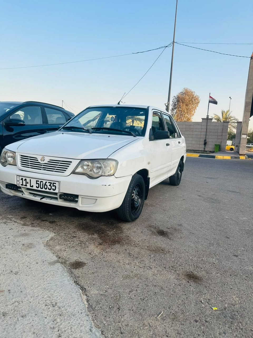 السلام عليكم للبيع سايبا منغولي 2013 سياره بأسمي
 شرط التحويل ثاني يوم السياره جاهزه من كل شي مكينة گير تبريد كهربائيات كله شغاله السيارة فقط ذني الملاحظات 
   وبيه صبغ ب الجاملغ الأمامي الايسر ع گد شبرين فقط
     سعرها 41 وبيه مجال للشراي مكاني الامين الثانيه 
      رقم الهاتف/*********** متواجد ع واتساب
