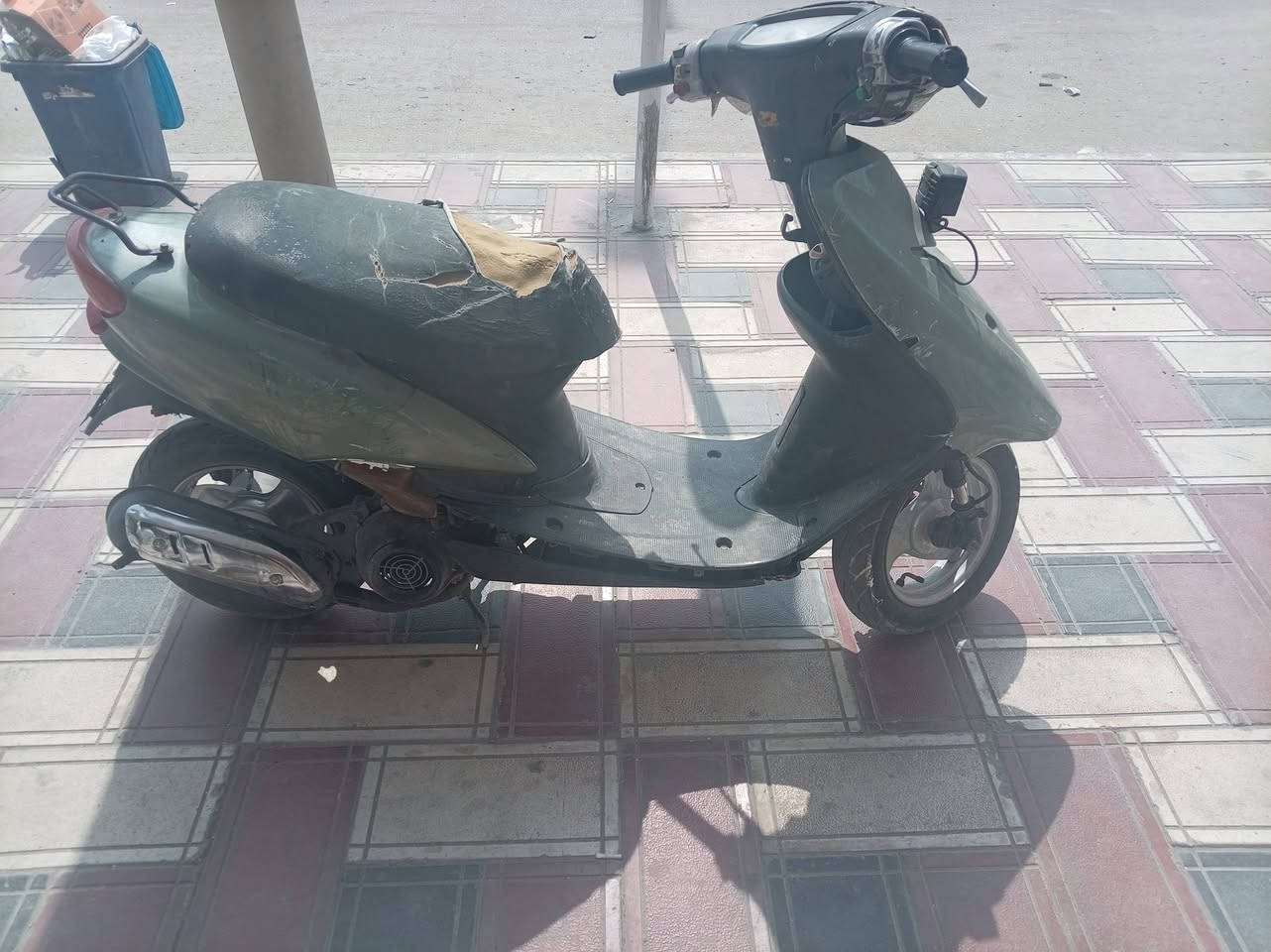 دراجه لبيع كلشي مبيخ شغاله هندر وسلف 225 وبيها مجال مكان ناصريه شرع 20/رقم ***********
