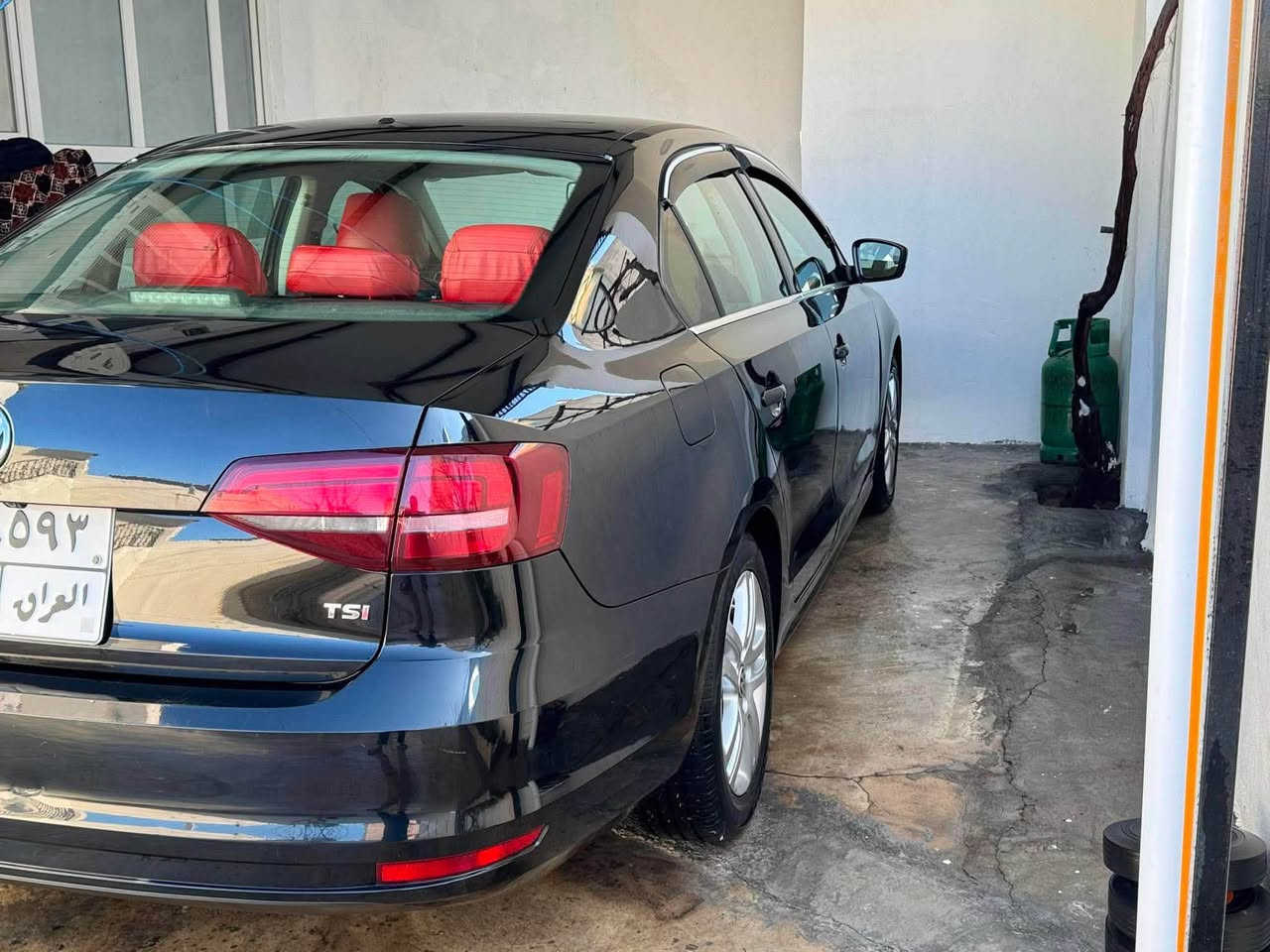 🚗 Volkswagen Jetta TSI 2017 – ئەمریکی 🇺🇸

📍 شوێن: هەولێر

* ساڵ: 2017
* مۆدێل: Jetta TSI
* گێڕ: ئۆتۆماتیک
* ڕۆیشتوو: 118 هەزار مایل
* واردات: ئەمریکی
* ڕەش
* موتۆر و گێڕ و سیستەمی کارکردن زۆر باش
* تەواوی پشکنین ئامادە

تێبینی:

* تەنها دەرگای پێشەوە و جامی پێشەوە بۆیاخ کراون.
* هیچ ڕووداوێکی گەورەی تێدا نییە.

💺 ناوەوە پاک و خاوێنە، سەیارەکەش لە وێنەکاندا دیارە زۆر پارێزراوە.

📞 بۆ زانیاری زیاتر و بینین، پەیوەندی بکەن ***********
