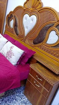 غرفه اخشاب • خشب ثقيل • نضيفه