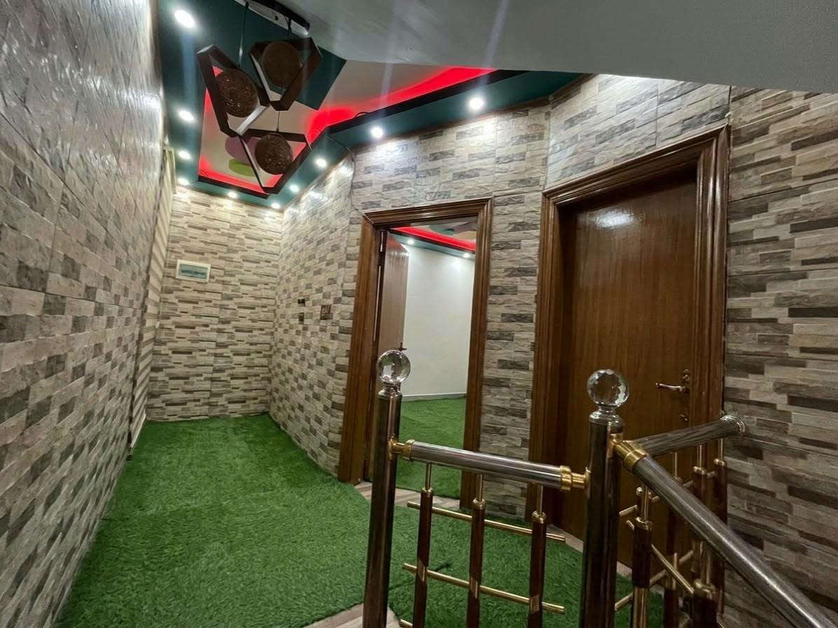 بيت للبيع مساحه 260 متر طابو صرف
حي ميسان قطاع 15 شارع  12 موقع جيد 
بيت مع مشتمل طابقين
المشتمل حديث طابقين 
والبيت نظيف جداً 

ويباع منه ١٤٠ متر 
يعني مشتمل عدل ينكص

تفاصيل اكثر والسعر خاص

عنوان المكتب حي ميسان شارع الكيات قبل تقاطع شارع بوريات ( مكتب الخالدي للعقار )
استفسار اكثر او الاتصال
 *********** يوجد واتساب 
*********** يوجد واتساب 
ادخل على الرابط التالي واطلع على عروض حي ميسان
https://www.facebook.com/groups/392370572858358/?ref=share_group_link

