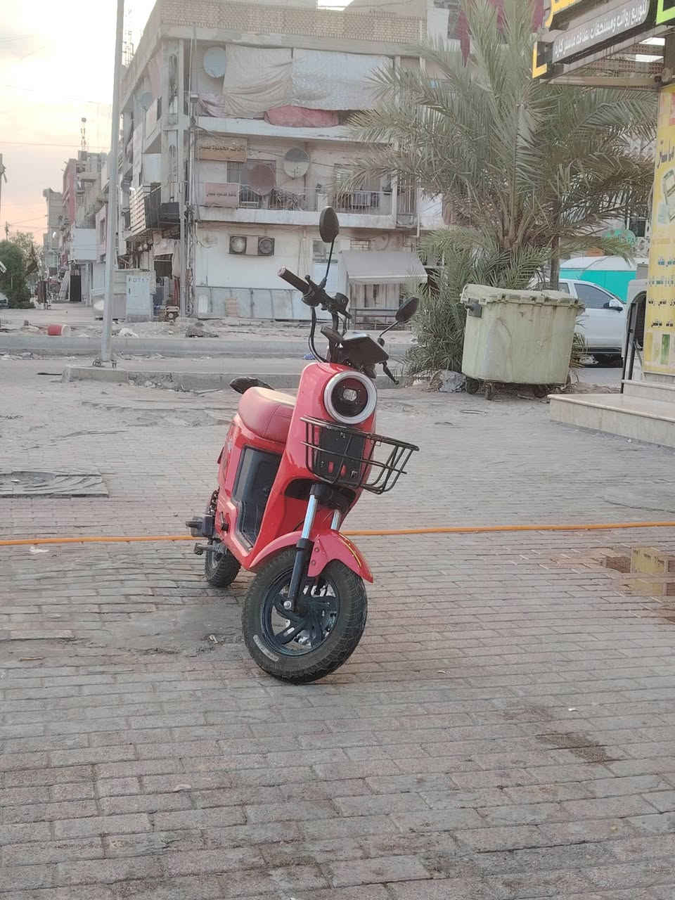 سلام عليكم عندي دراجه شحن ار 9دراجه حلوه عله اخر حبايه وكمله من كلشي ملف 2000خمس بطاريات
سويج و بصمه تشغيل عن بعد تقفيل وتفتيح نضام سرقه 
اربع نمر منفذ يوسبي شحنه حلو بطارياته كلش زينات 
شاشته الصليه دراجه كامله كبل لشارع لايتات دبل اشاره 
اشاره يمنه يسره هورن بك مريات دراجه كاملههه 
مكاني بغداد مدينه الصدر     دراجه تاهذه وتدعيلي 
رقم ***********.بيع مستعجل سبب البيع متوازي عله فلوس.   سعر 350وبيه مجال للطيبين شي بسيط ولجيته دراجه جديده كفرات جديده ما بيه اي نقص 
سلام عليكم عندي دراجه شحن ار 9دراجه حلوه عله اخر حبايه وكمله من كلشي ملف 2000خمس بطاريات
