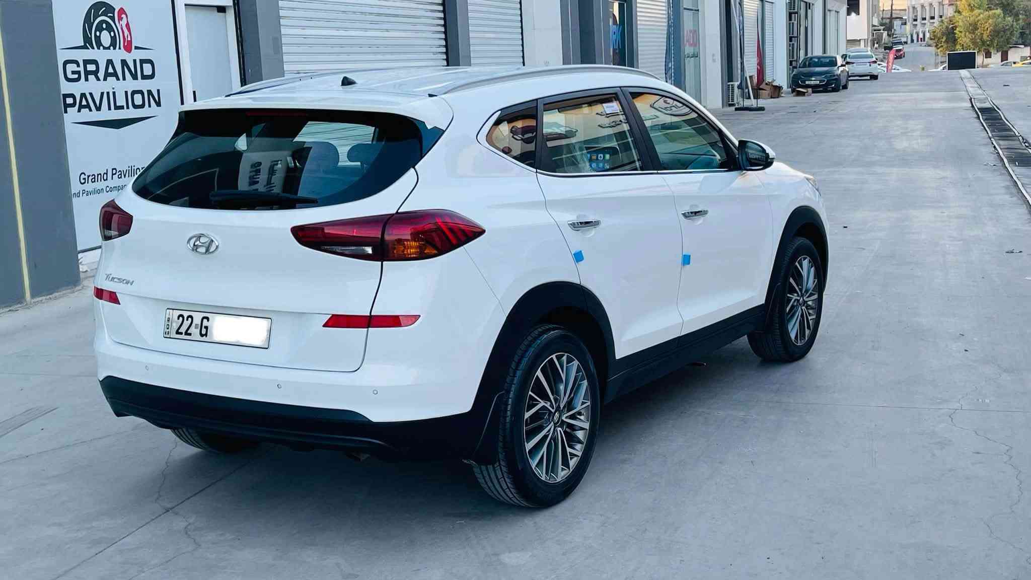 للبيع فقط 
توكسن 2019 خليجي بسعر مناسب بلاش 142 فقط 
صبغ جاملغ خلفي وباب بجم حوض كبس 
محرك دوش مامفتوح 
محرك كير تبريد طخم كلو شرط 
مواصفات فول عدا البانوراما 
بصمة ابواب 
بصمة تشغيل 
تحكمات استيرن 
شاشه كامره خلفيه 
حساسات امامي خلفي 
اشاير بالمري
مري شفط 
كشنات كهرب 
سياره جاهزه ونضيفه ومايعوزها دينار مصرف 
رقم اربيل جديد سنويه جديده شرط التحويل والوكاله 
مكان سياره موصل 
للاستفسار مراجعة مكتب منارة الحدباء لبيع وشراء السيارات حي المثنى قرب اعدادية الرساله 
***********
