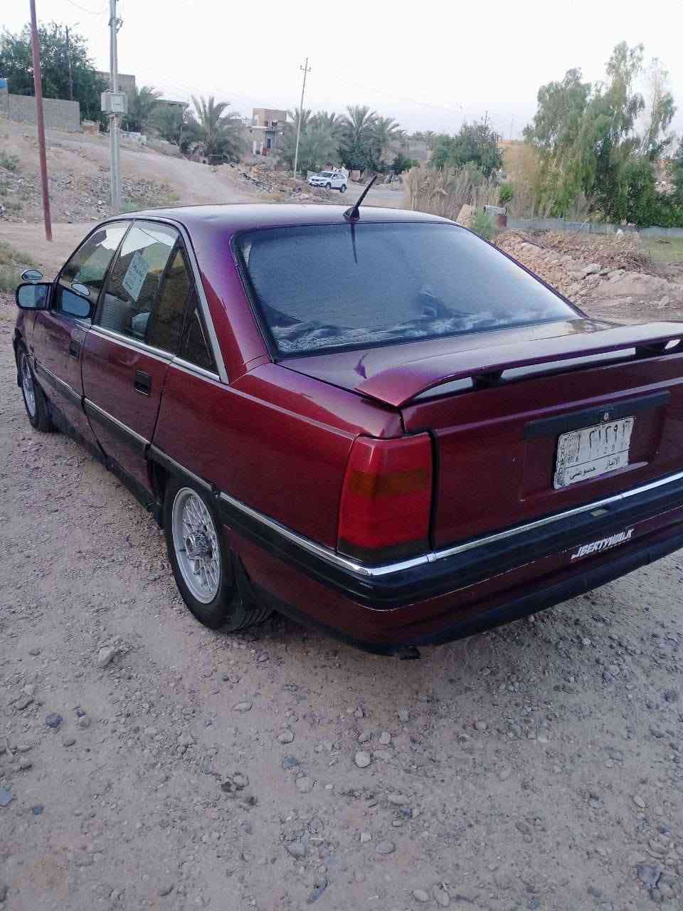 سلام عليكم اوبل اوميكا موديل 93 محرك 2600 بلادي محرك كير شرط كفاله  كهربائيات تخم تاير جديد اي خياس مابيها  تحويل مباشر صاحبه برمادي سعر السياره ٣٦ وبيه مجال  للأستفسار الاتصال على الرقم ***********

