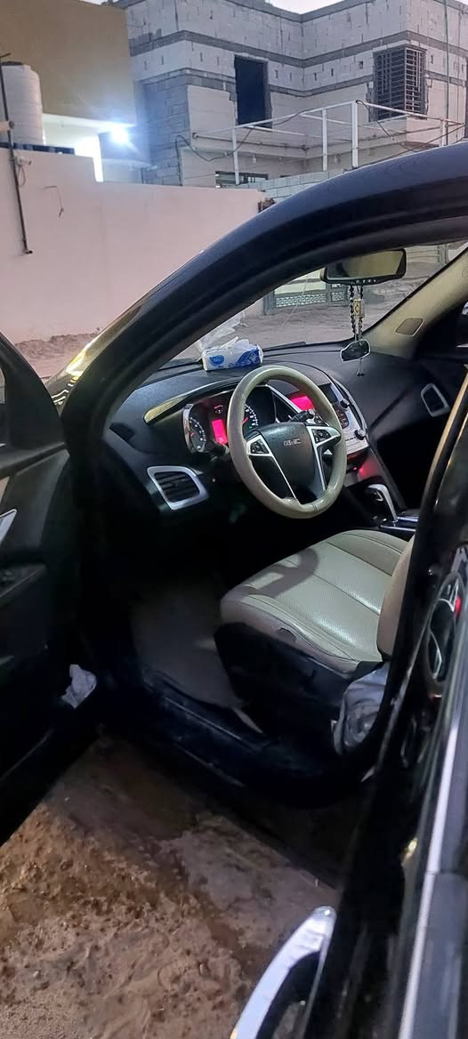 السلام عليكم إخوان GMC تيران موديل ٢٠١١ السياره بيه بارد فقط وموجود بيه فحص من المندلاوي سياره مكينه كير تبريد خير من الله زوج تاير أمامي جديد رقم بغداد إنكليزي سنويه ٢٠٣٠ وراعيه موجود ويريد تحويل السعر ٨٥  ورقه وبيه مجال  الرقم للتواصل *********** مكان الجزيره شط العرب رقم الواتساب ***********
