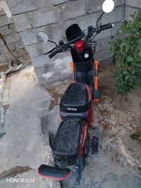 H900 • نظيفة • بطاريات نص عمر
