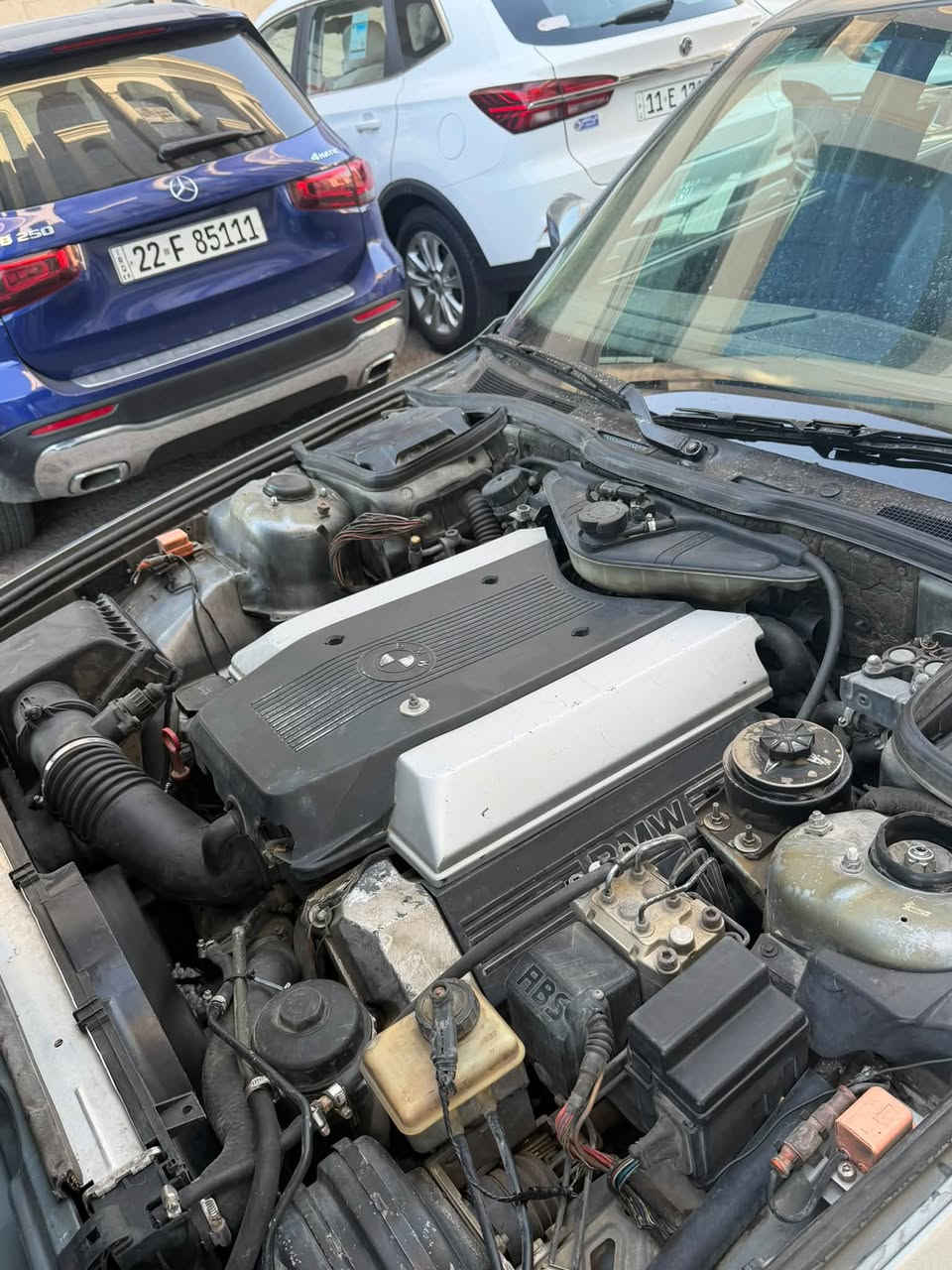 السلام عليكم BMW 740 موديل 1993 كير ومكينه مكفولات بدون حادث كهربائياته كله جديده تخم تاير حداديه جديده السياره بسمي مشروع وطني السعر 55 وبيه مجال ***********
