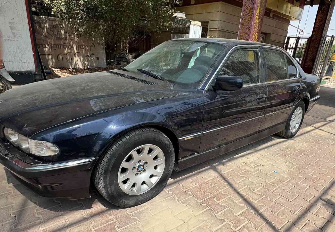 السلام عليكم
للبيع او المراوس 
خفاش 2000 
اللون نيلي 
رقم قادسية شبه مميز 
السيارة بلادية بلادية بلادية حتى حجر البيئة بيهه
بيه فقط القمارة رش اثر جرد وموجود فديو قبل الصبغ 
44داينمو ماء المواصفات العادية 
***********
مكان السيارة الديوانية
السعر 78 وبيه مجال قليل والسيارة بلادية مو ملزكة
