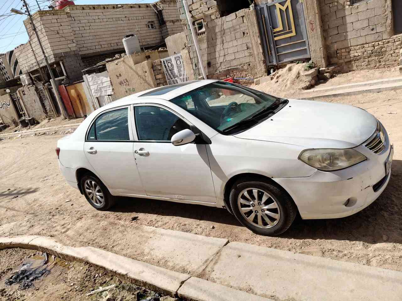 للبيع فقط موديل 13 سنويه بسمي كير محرك تبريد تايرات كله مكفول مكاني كربلا سعر 45سنويه بسمي ***********
