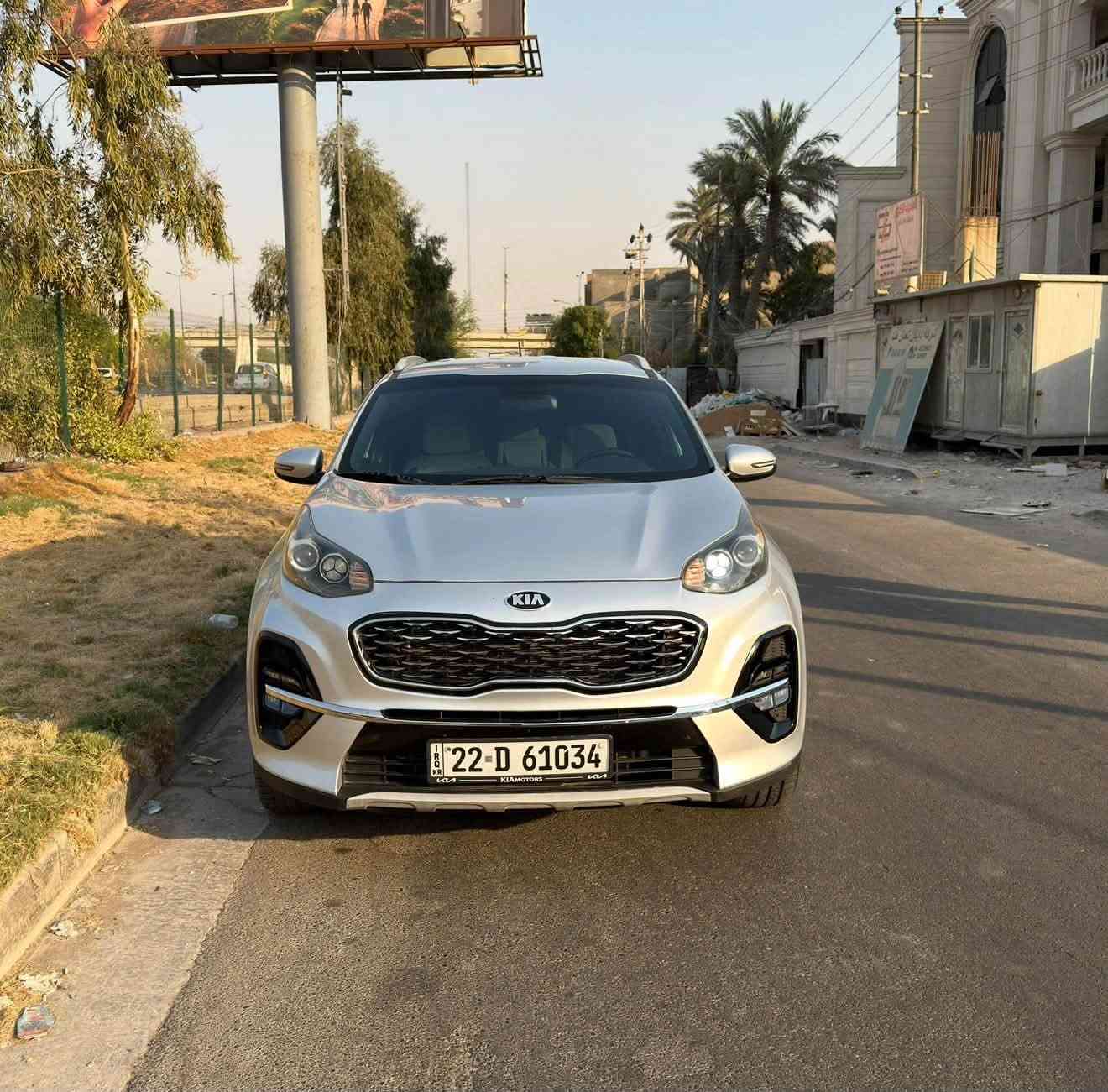 السلام عليكم
سبورتج 2021 ( سلوفاكي ) ( خليجي ) 
مكينة 2000 دوش كير 6 نمر 
مواصفات عادية 
مري شفط 
نضام نزول منحدرات 
شاشة جبيرة 
كشنات جلد 
3 وضعيات قيادة 
ماشية 88 الف كيلو 
سيارة جديدة وعلى ايدي 
بيهة صبغ 3 قطع باب وجاملغ وبنيد 
( لغود شواصي ايرباك بدنة الدواخل كاملة كفالة )
( بس للمصداقية بيهة ضرر بسيط جداً بحافة ( خشم ) اللغد الامامي الايمن وممبين اصلاً )
( مكينة كير حدادية كهربائيات كلة مكفول )
سيارة نضيفة وجديدة واحلى من الصور الله شاهد ونقص برغي مابيها ( مال جناي ) 
سونار عندي جديد مرفق بالصور
السعر 170 وبيها مجال بسيط 
رقم اربيل جديد باسمنة وتحويل مباشر
مكاني بغداد 
رقم ***********
