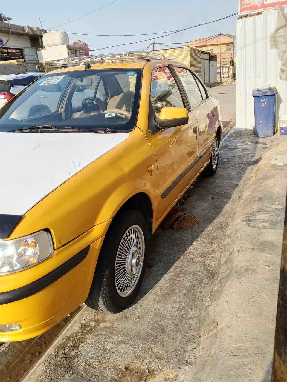 السلام عليكم سمند لبيع موديل ١٢ رقم نكليزي تحول مباشر سياره جاهزه سعر ٣٣ وبيه مجال ***********
