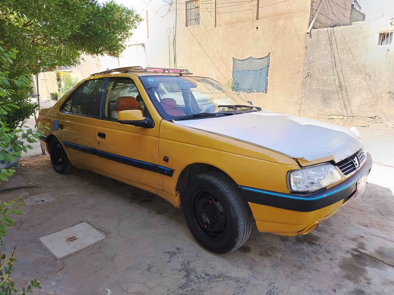 البيع بيجو أكد موديل ٢٠١٦ مصفره هيه وغرامات بيها بس جاملغ الماي ابدل والباقي كله تمام من كير مكينه جديد حداديه تبريد كله شغال دشبول عالي كهربايات رقم بغداد مكان سياره كربلاء *********** السعر ٣٥ وبها مجال
