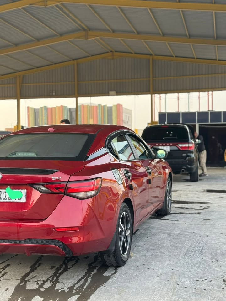 نيسان سنتره موديل 2024 رقم بغداد ماشيه 24 سياره نضيفه وارد مريكي سعر 125 بيه مجال قليل عنوان فلوجه ***********
