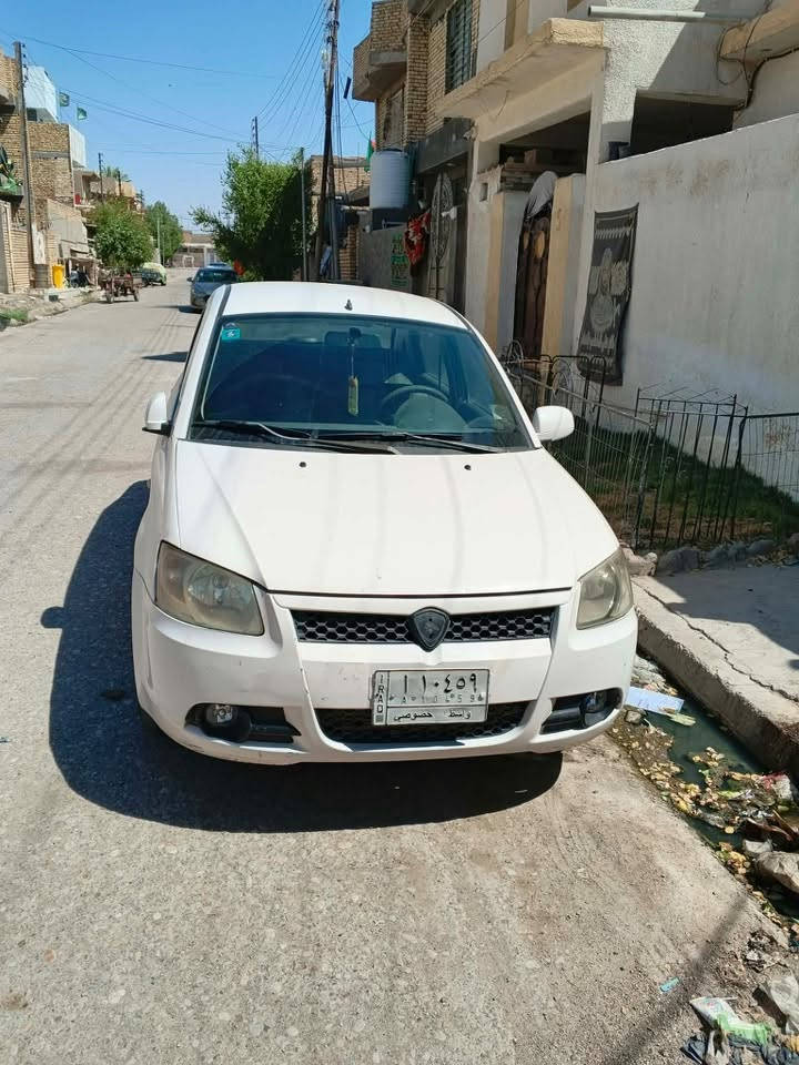تحيه طيبه..
للبيع بروتون ساكا موديل 2013
سياره بلاديه ع ايدي  بدون صبغ 
تبريد تدفئه كلشي شغال
جام كهرباء
كير اوتو 
تخم تاير جديد
كل نقص مبيها 
عدا تنقيص بسيط بالمكينه
لاستفسار الاكثر ‭***********‬
مكاني واسط مركز المدينه
