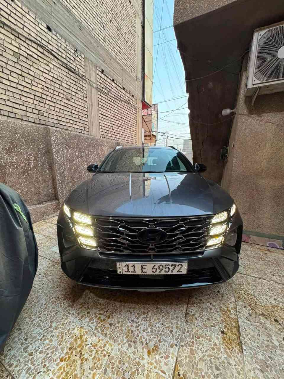 السلام عليكم
توسان ان لاين هايبرد 
فول مواصفات ما عدا بنوراما
مكينة 1600 تيربو 
كشنات تدفئة تبريد
ماشية 31 الف 
دخول جديد 
ب200$
للاتصال 
***********
