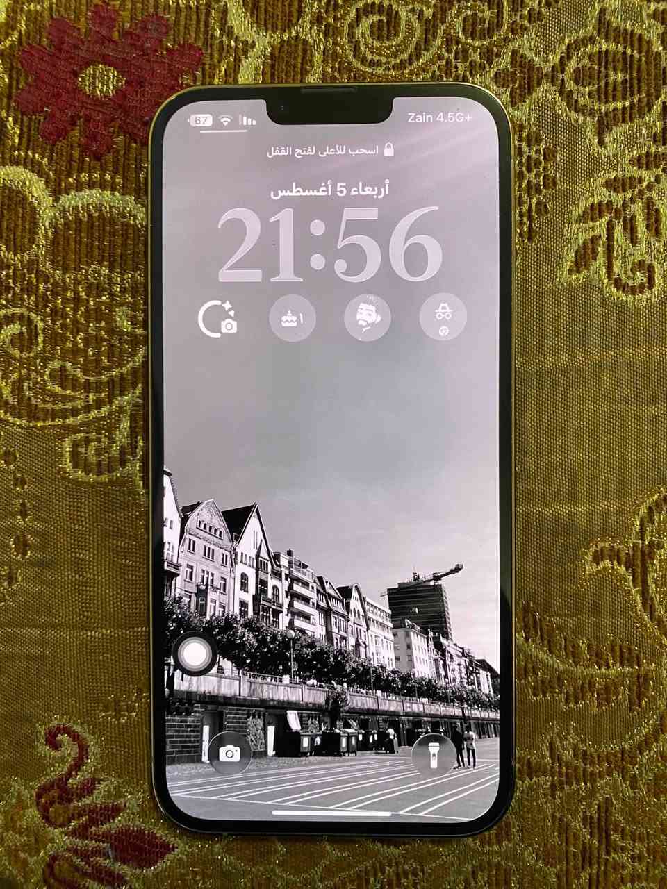 سلام عليكم
جهاز 13promax ممفتوح ابد على الفحص بطاريته 76 نضافه 100/100 فيس ايدي شغال لونه بصلي سعره 675 مكاني غزاليه 
رقم تلفون ***********
